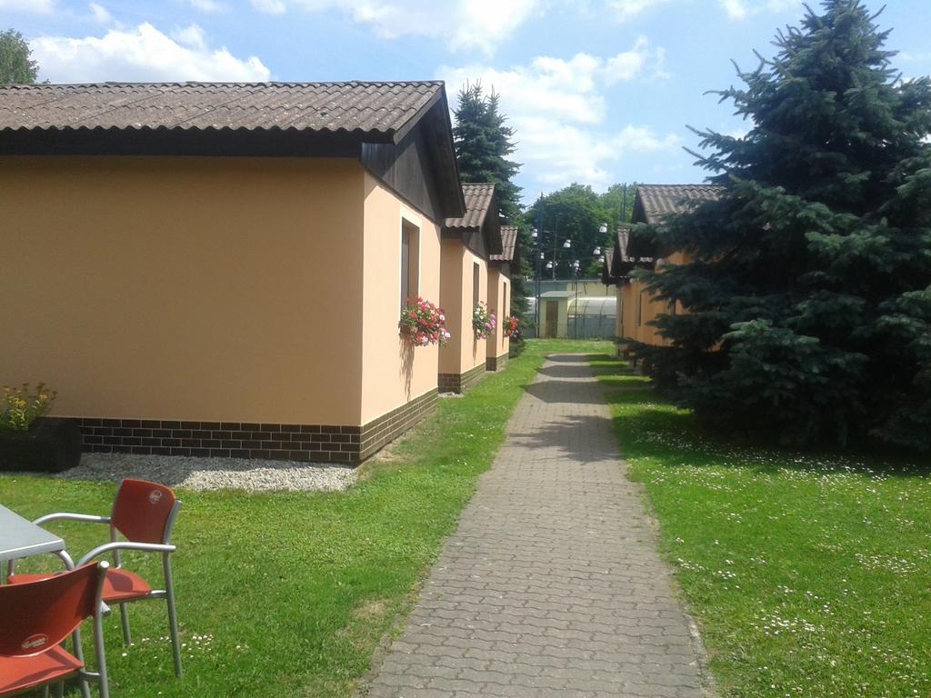 Sportcentrum Dvorak Villa Hluboka nad Vltavou Luaran gambar